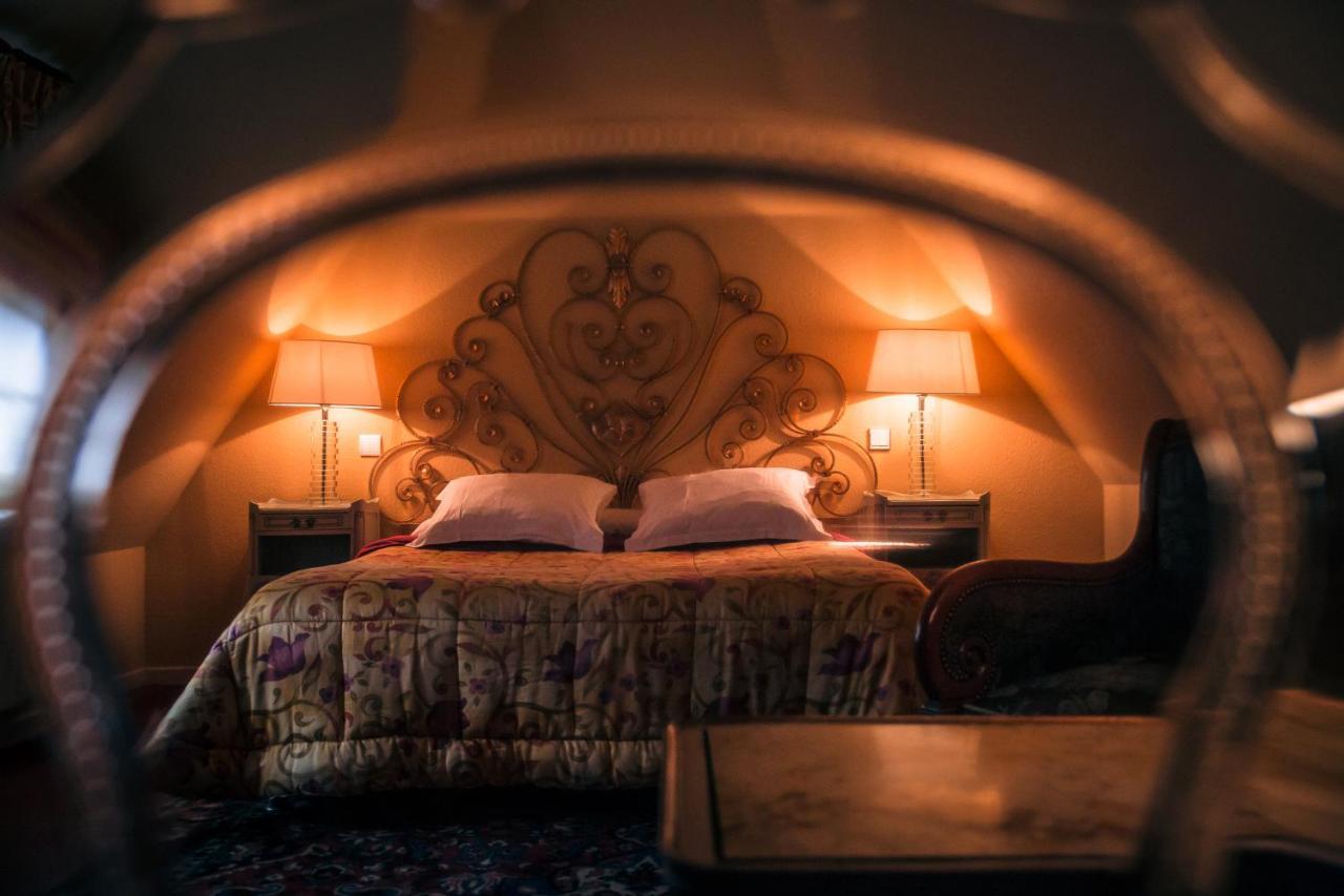 Hôtel des Deux Clefs Turckheim Buitenkant foto